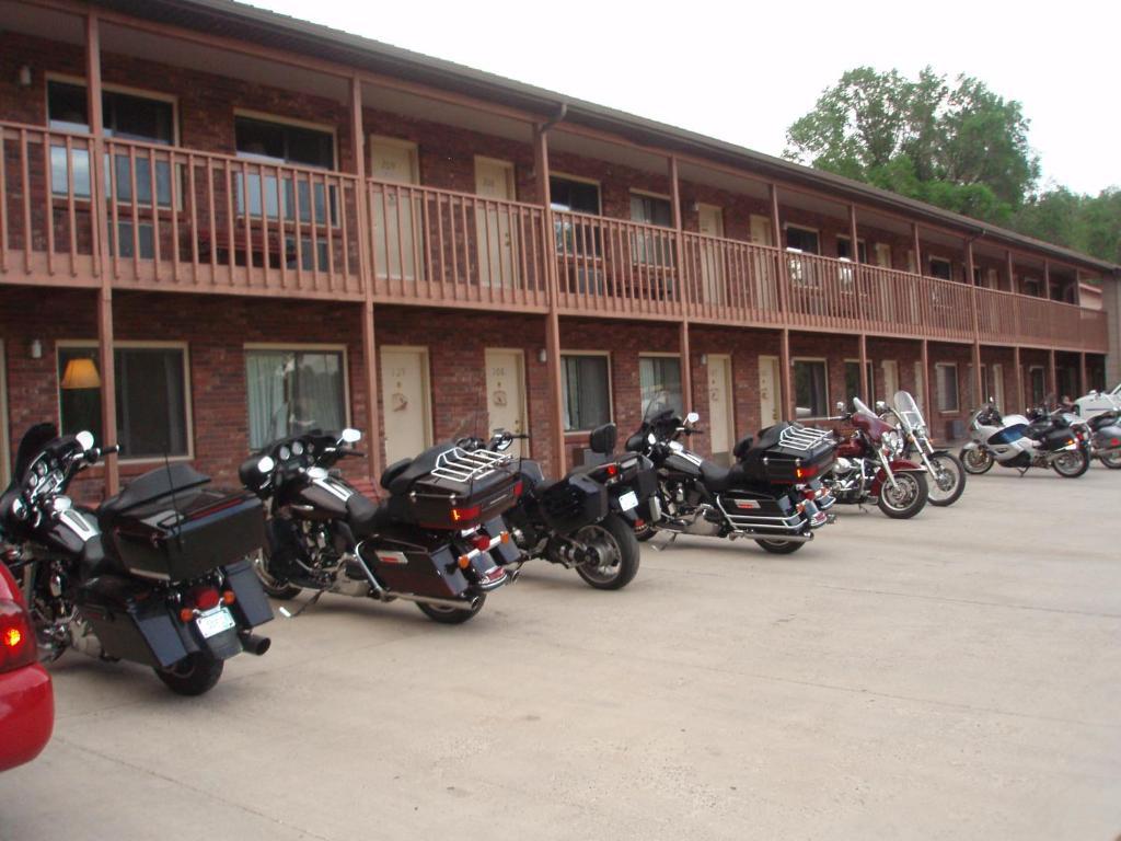 Hotchkiss Inn Motel エクステリア 写真